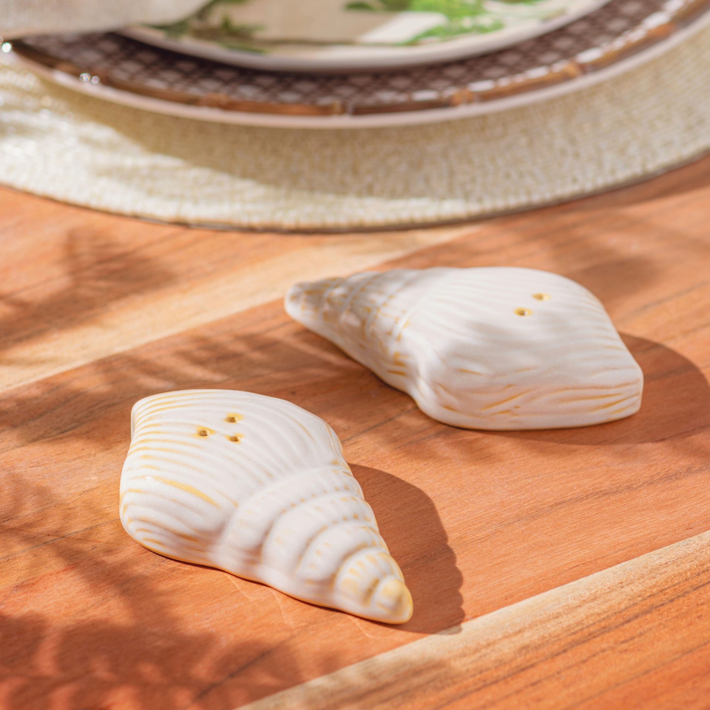 Shell Shell Salt & Pepper Shakers