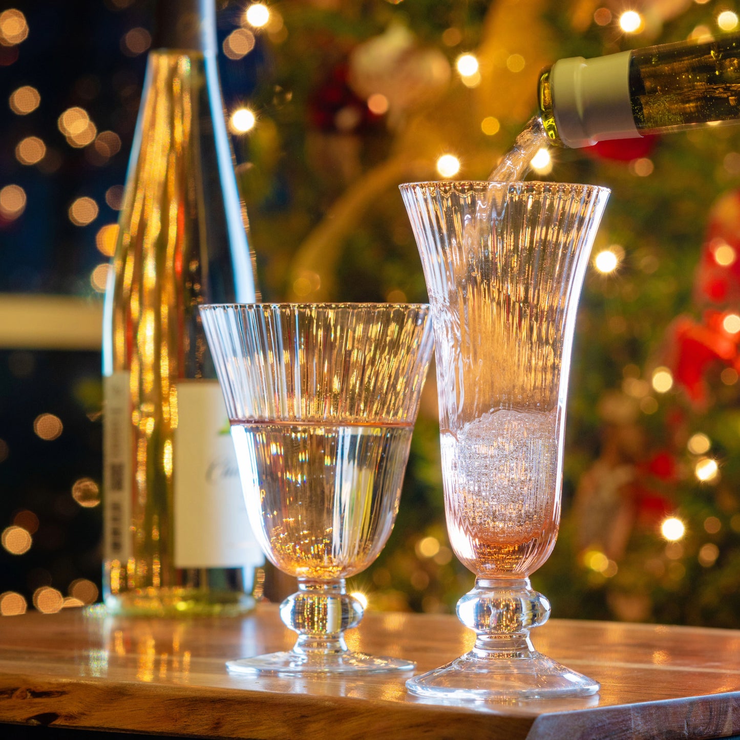 Warm Pink Aria Wine Glass